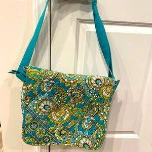Vera Bradley Laptop Bag in Island Bloom
